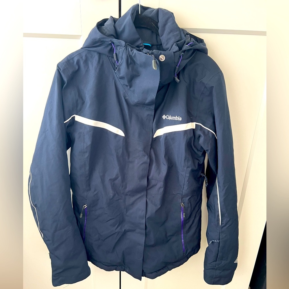 Columbia winter / ski jacket navy size women’s small